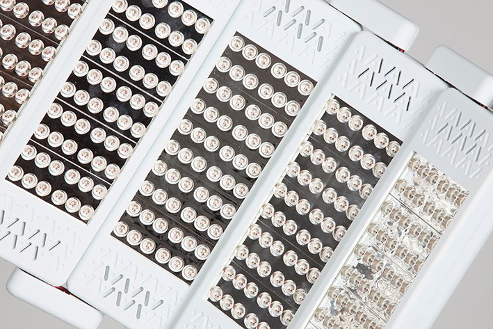 high resistance panels EstheLED Light therapy