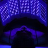 Hair Led Light therapy with EstheLED